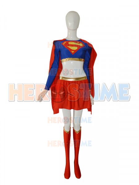 Traje Nuevo de Supergirl de DC Comics 