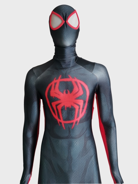 Miles Morales se viste de Spider-Man a través de la versión Spider-Verse 