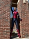 Disfraz de Tom Holland Spider-Man No Way Home con músculo femenino 
